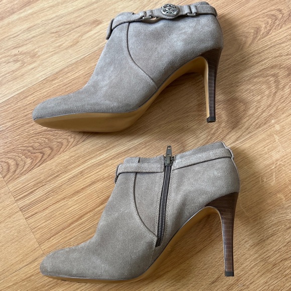 Coach heeled beige suede booties size 8 - Picture 6 of 9